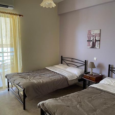 Finikas Apartman Íria Kültér fotó