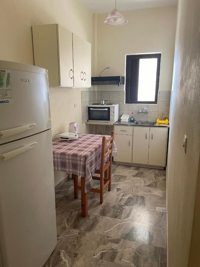 Finikas Apartman Íria Kültér fotó