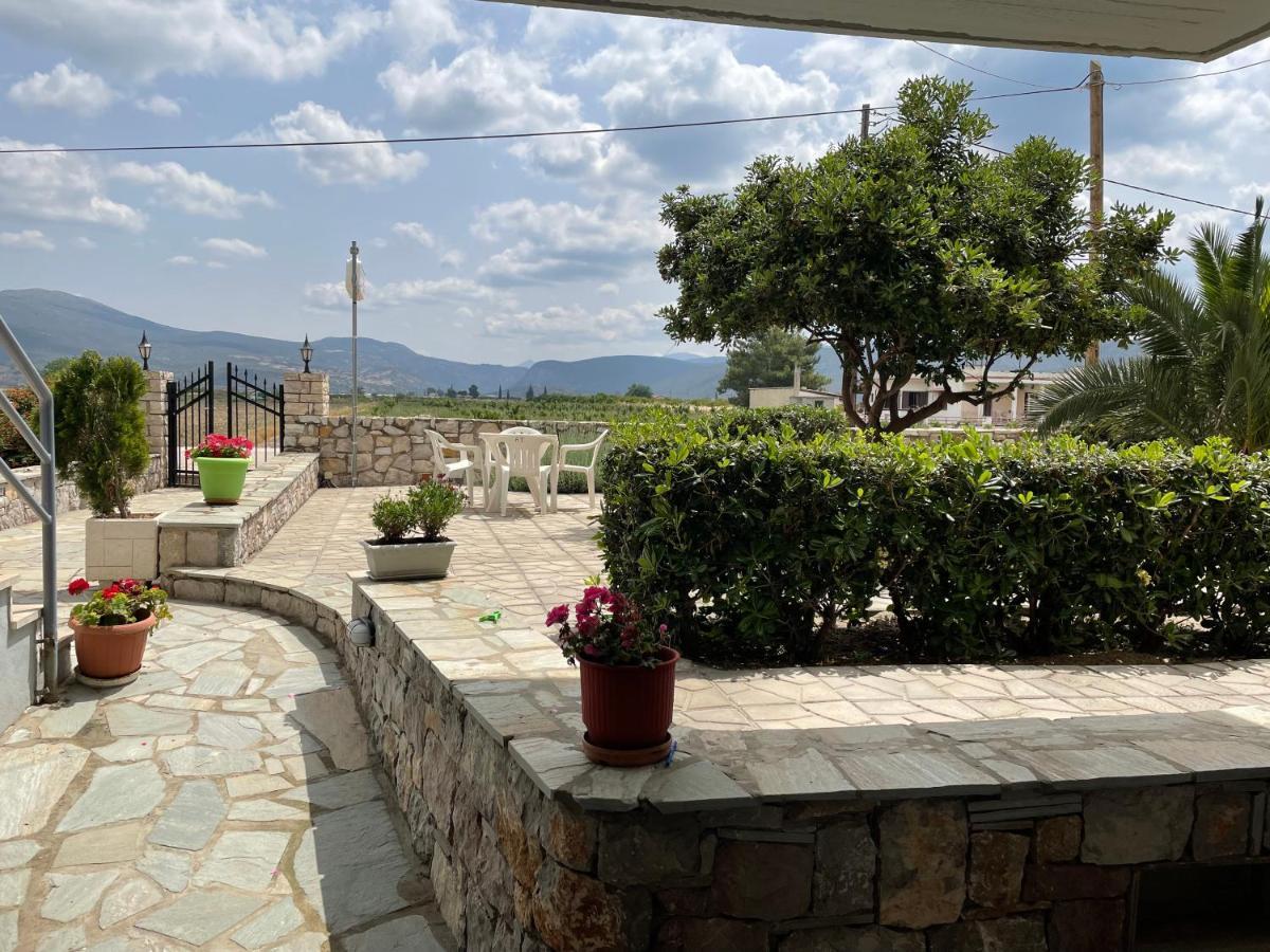 Finikas Apartman Íria Kültér fotó