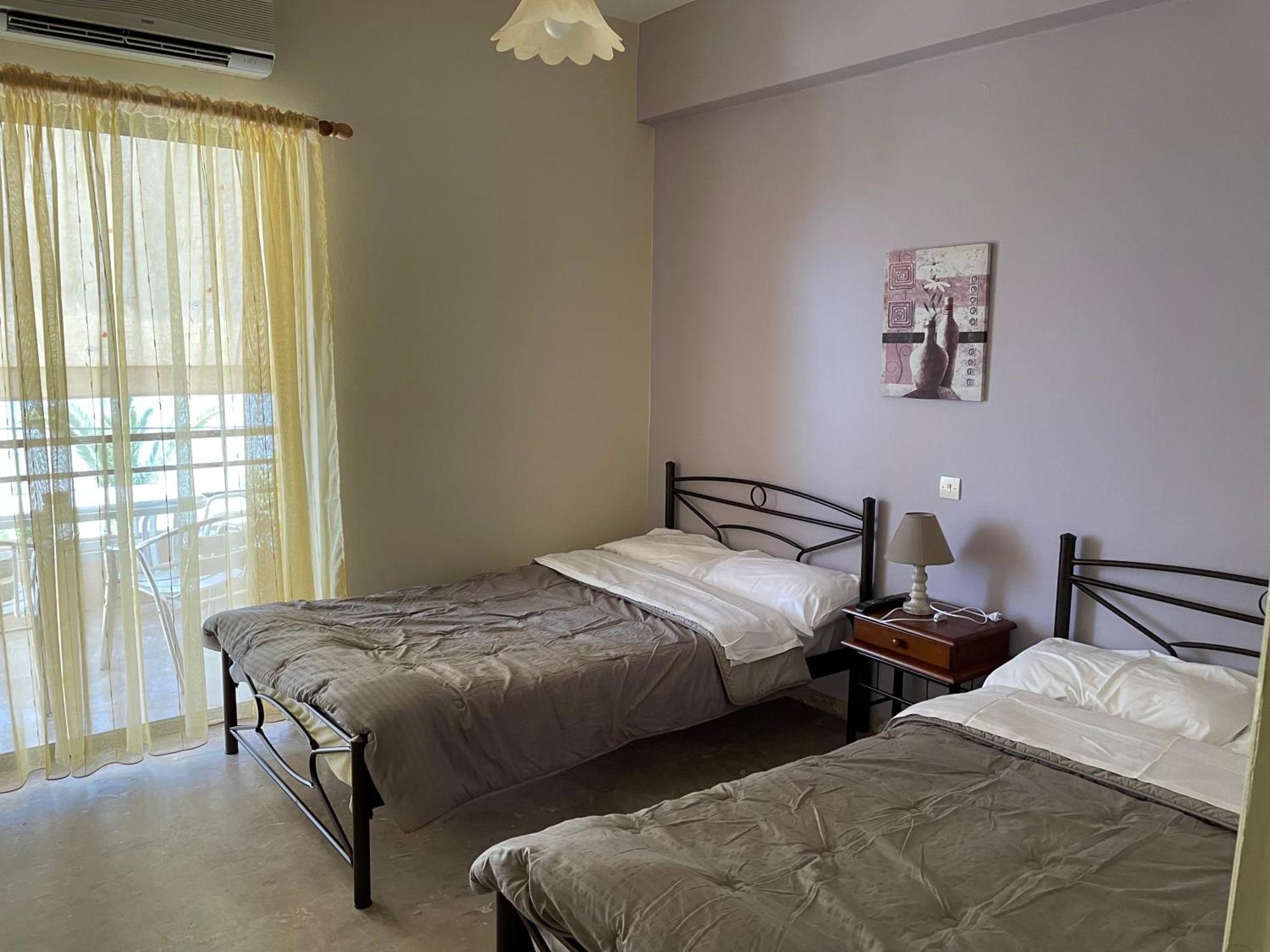 Finikas Apartman Íria Kültér fotó