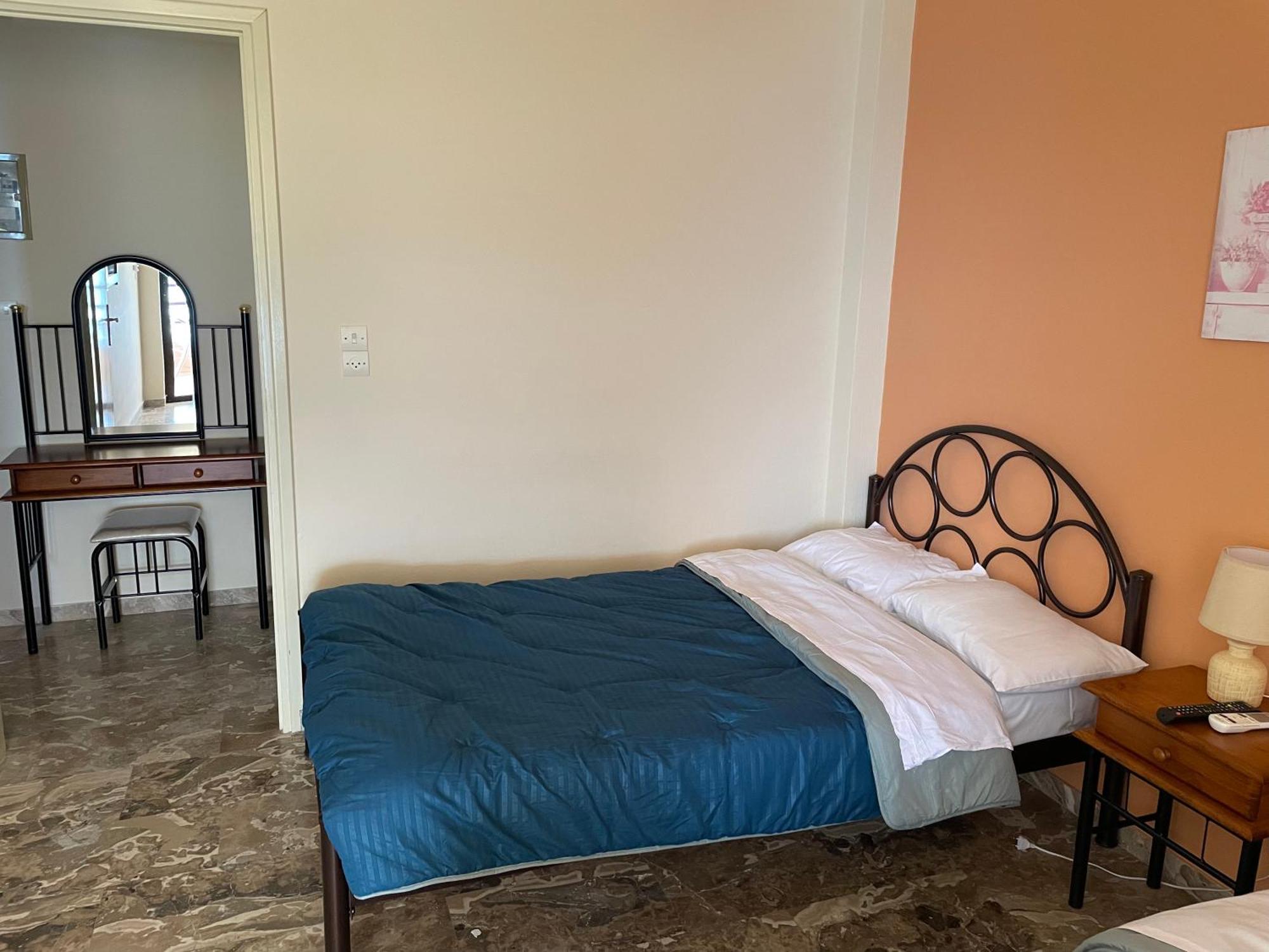 Finikas Apartman Íria Kültér fotó