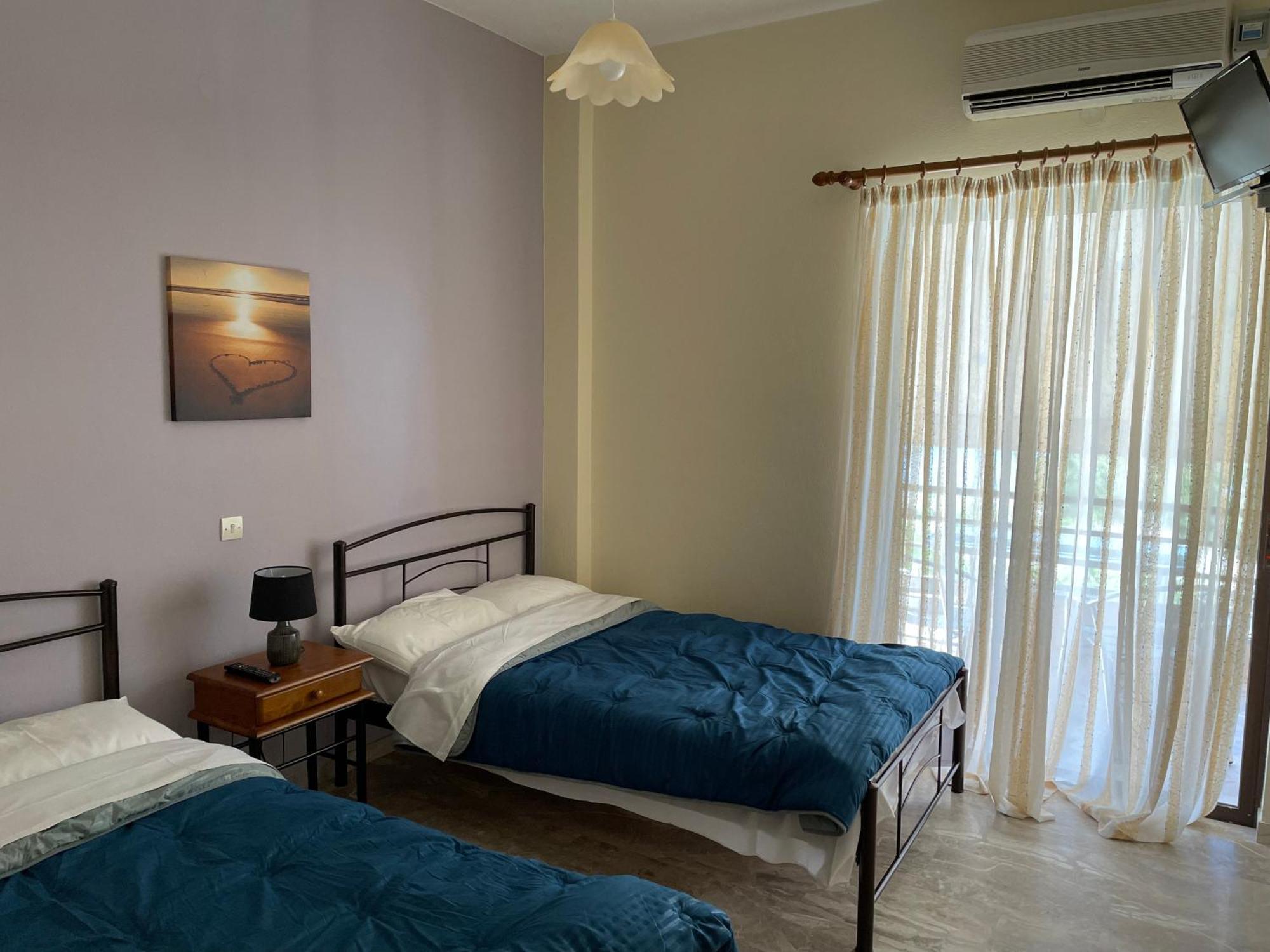 Finikas Apartman Íria Kültér fotó
