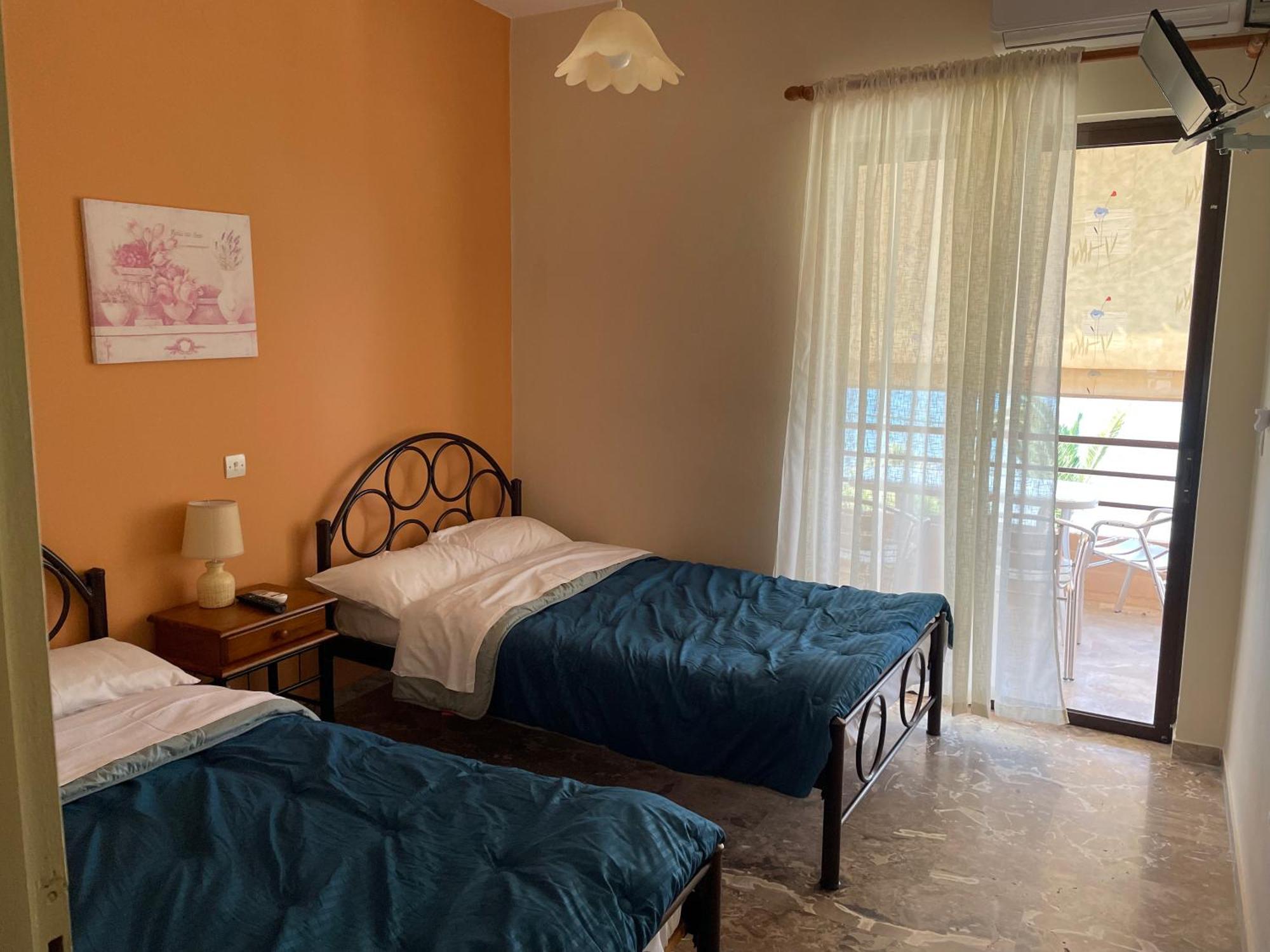 Finikas Apartman Íria Kültér fotó