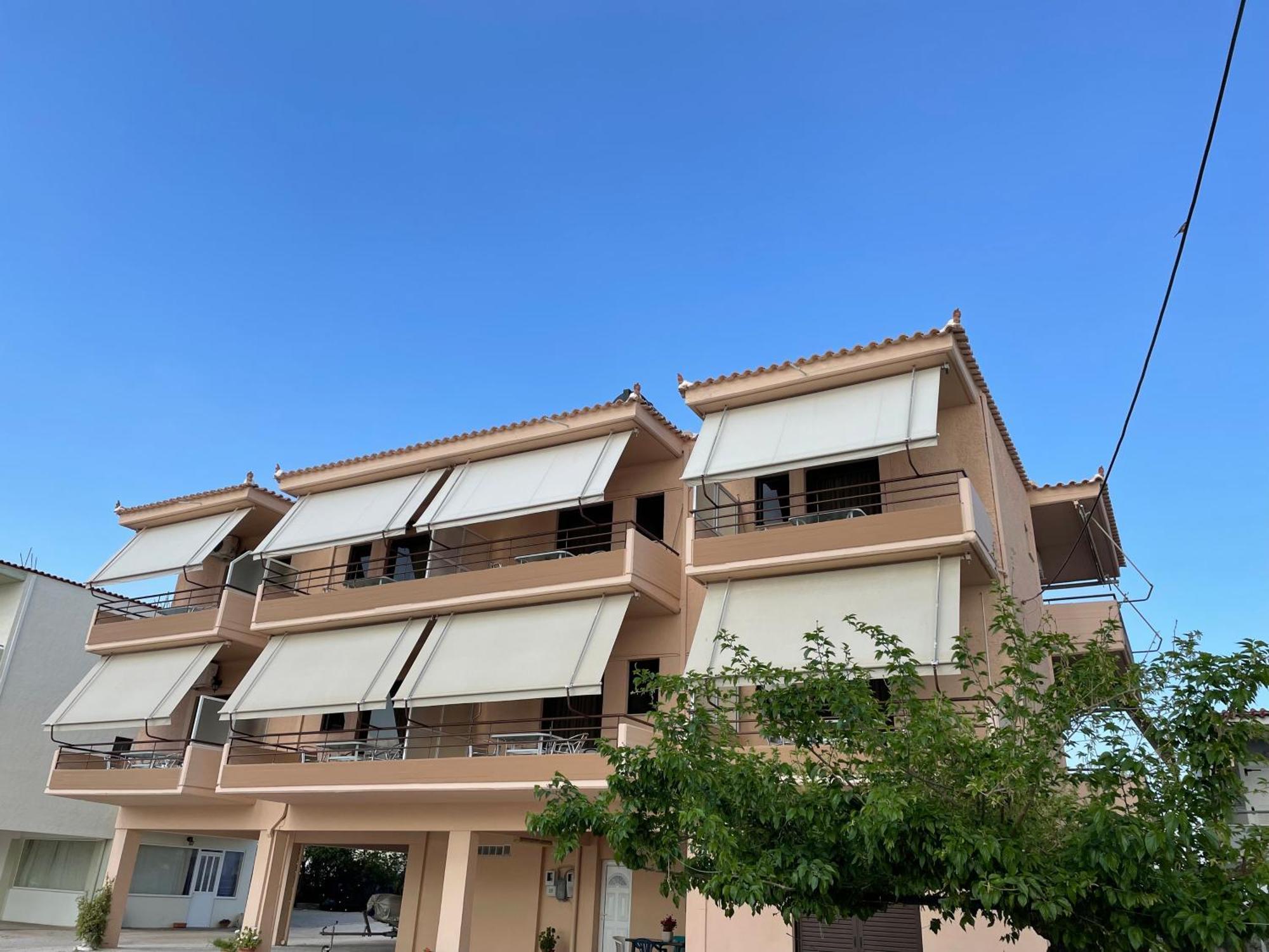 Finikas Apartman Íria Kültér fotó
