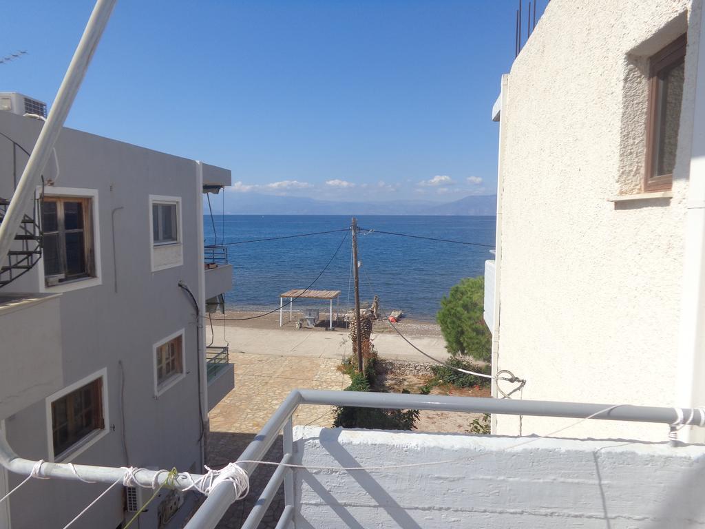 Finikas Apartman Íria Kültér fotó